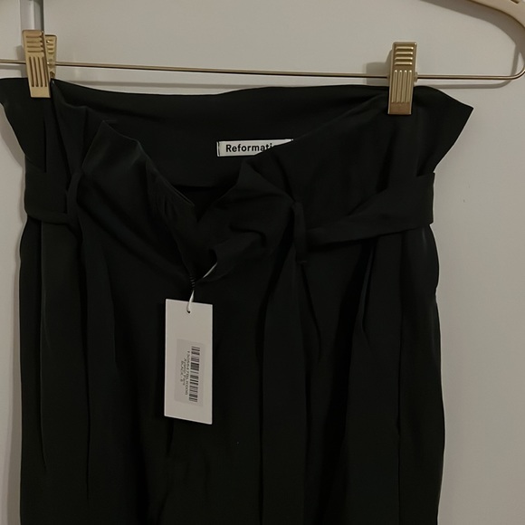 Reformation “Avalon” Paper Bag Pants in Black - Picture 4 of 6